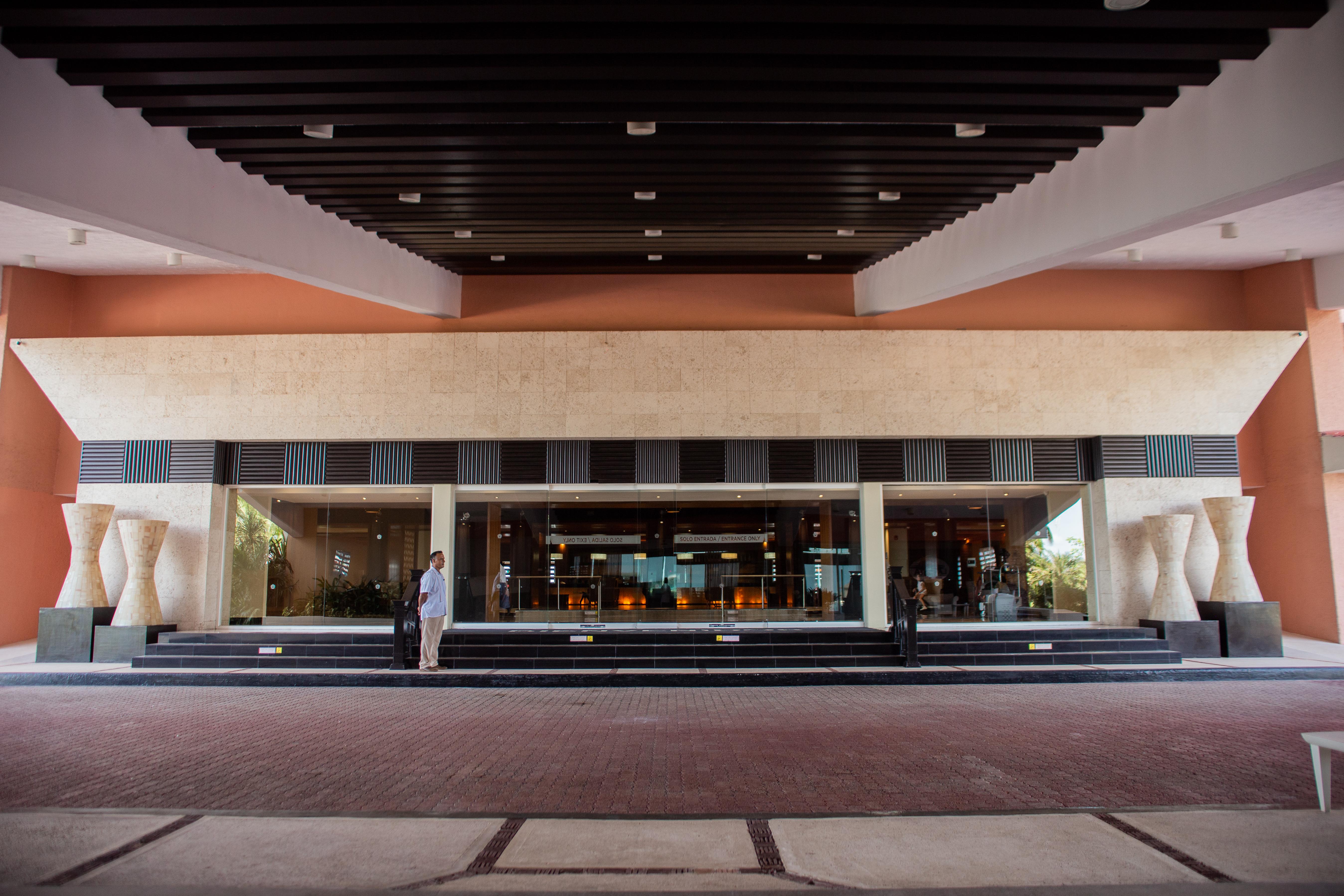 Wyndham Grand Cancun All Inclusive Resort & Villas Exteriör bild